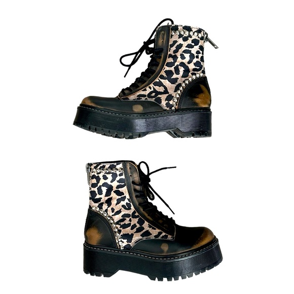Steve Madden Leather Leopard Studded Moto Combat Boots EUC - Picture 2 of 16
